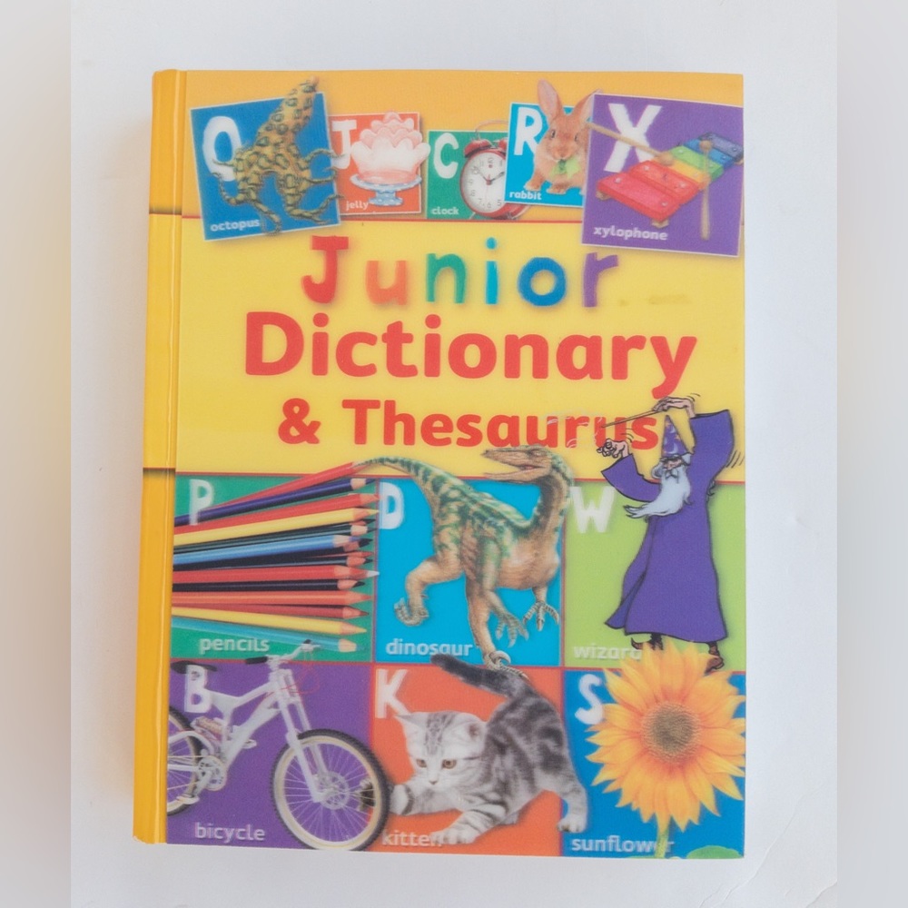 Junior Dictionary & Thesaurus